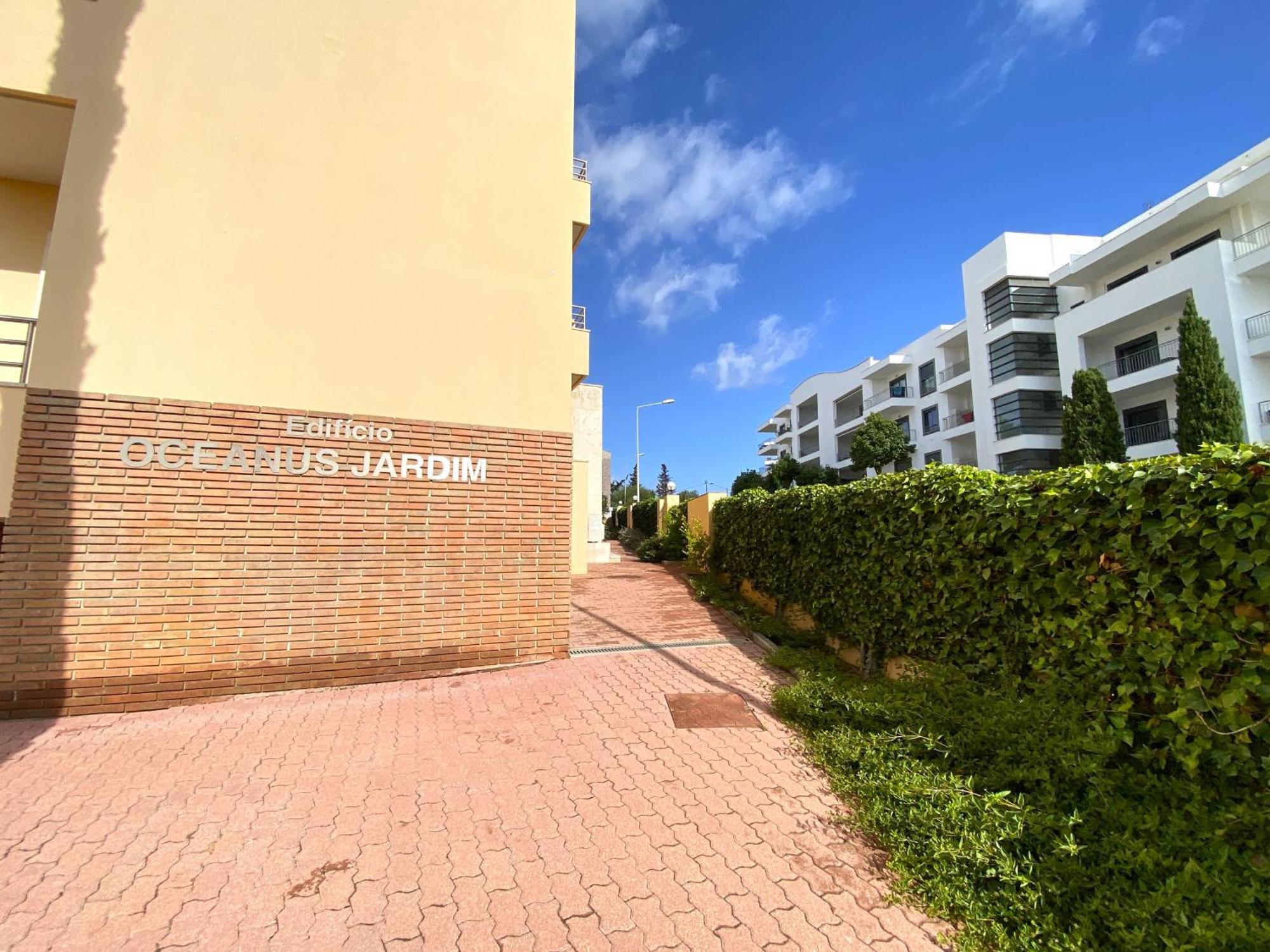 Apartamento Albufeira Sunny Style With Pool By Homing Exterior foto